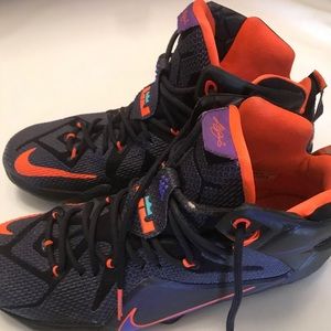 Nike Lebron James Purple Shoes S:12.